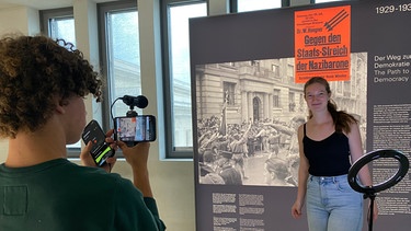 Videoworkshop für Schülerinnen und Schüler im NS-Doku-Zentrum München. | Bild: BR | Elke Dillmann